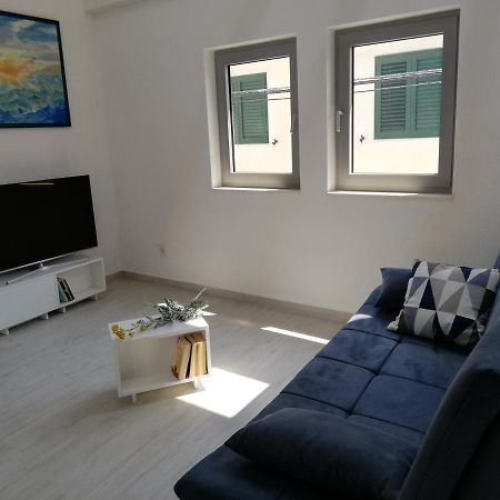 Markov Place Murter Exterior foto